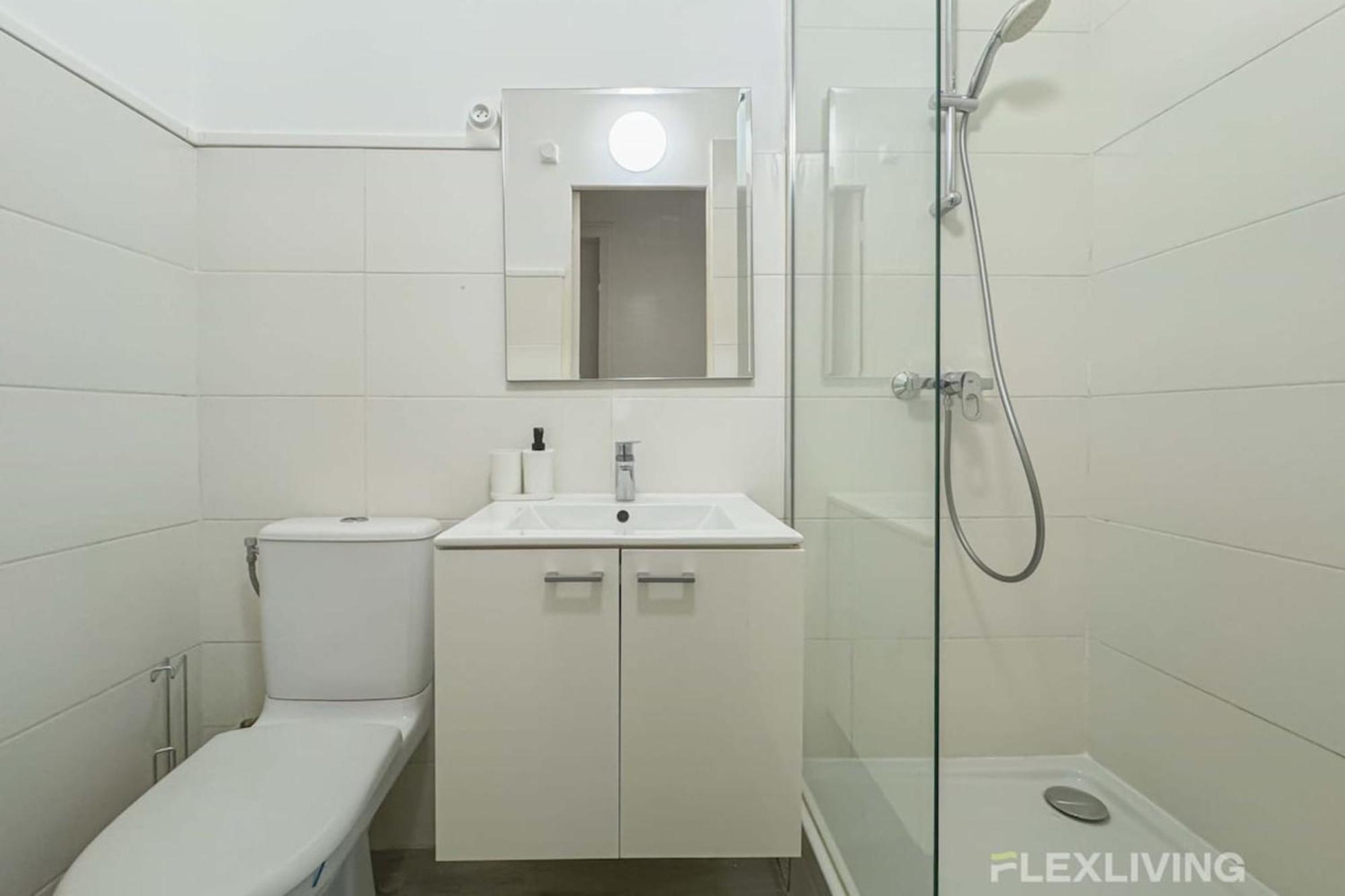 Appartement Flexliving - Whole Flat - Mesnil Parijs