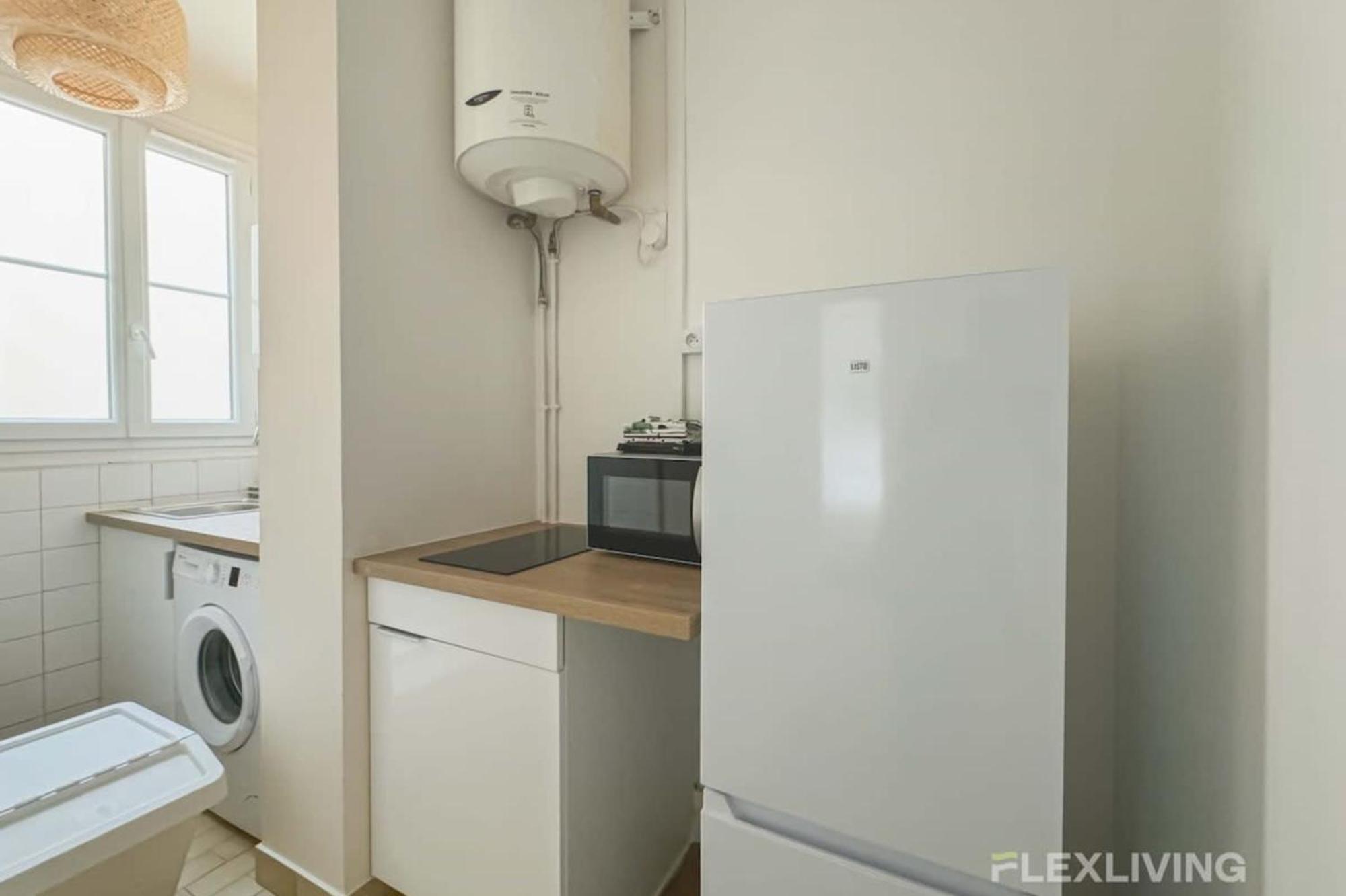 Flexliving - Whole Flat - Mesnil Appartement Parijs
